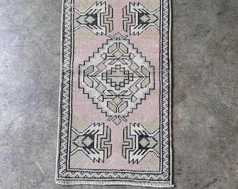 Vintage Rug - MINI 2 | 1'7x3'0