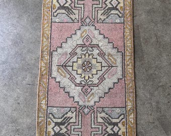 Vintage Rug - MINI 6 | 1'7x3'0