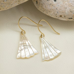 Dije de concha en forma de abanico SOLAMENTE, Nácar, Colgante de concha, Suministros para hacer joyas, Dijes para hacer aretes, 1 pieza, [M15-R19]