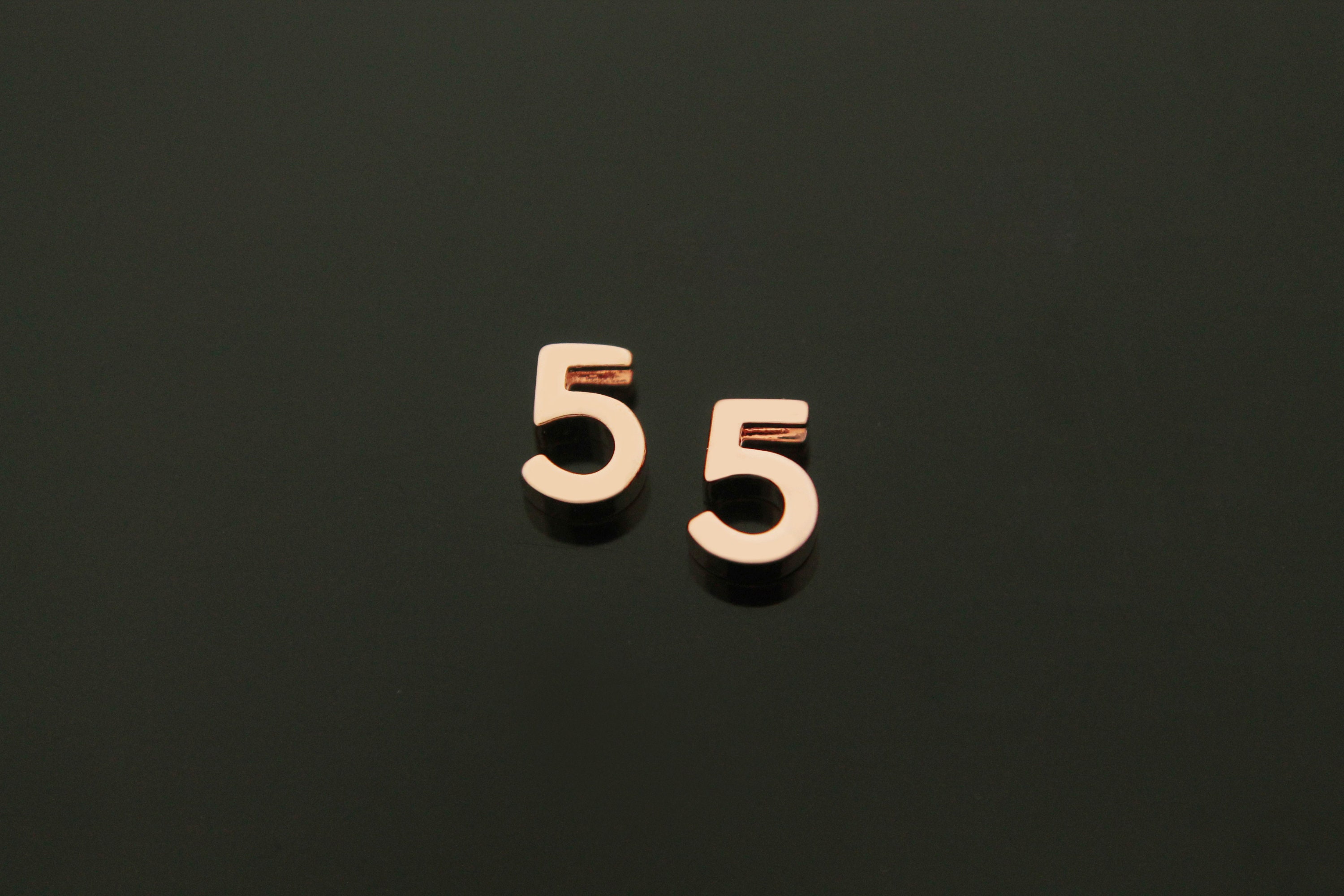 Tiny Numeric Pendant, NU-P5, 2 Pcs, 7x4.8x2.5mm, Hole Size 1.6x1.2mm ...