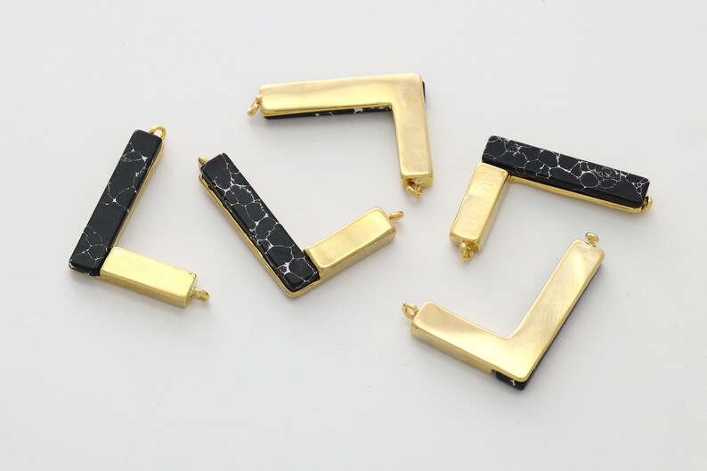 3mm thick 16K gold plated brass 1 pcs Synthetic stone MC01-04B 50/% OFF Black howlite charm w 2 links Nickel free 22x17mm