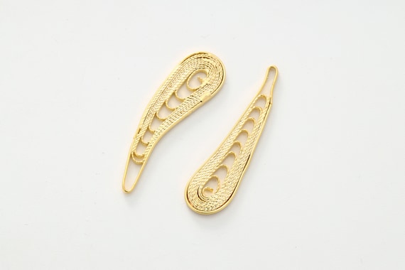 Handmade charm, Nickel free, S7-G6, 2 pcs, 32x9mm (approx.), 1.3mm thick, 16K gold plated brass, Unique Pendants, Dainty charms