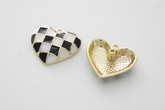 ★送料・関税込★OST★checkerboard heart necklace★ Checker Necklace: Heart Necklace, Heart Pendant – Rellery