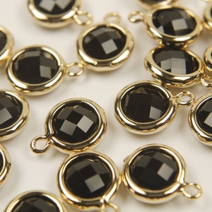 Framed glass charms, N5-P2, 2 pcs, 9mm diameter, link hole 1mm, Round charm, Black, Cutting glass, Gold plated brass, FS21-02