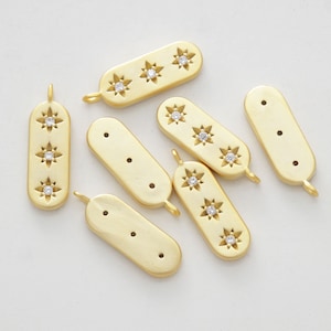 2 pieces, Three Star Cubic Charm, N29-G4, 17x5.5mm, Matte gold plated brass, Cubic zirconia, Simple cubic charm, Cubic star pendant