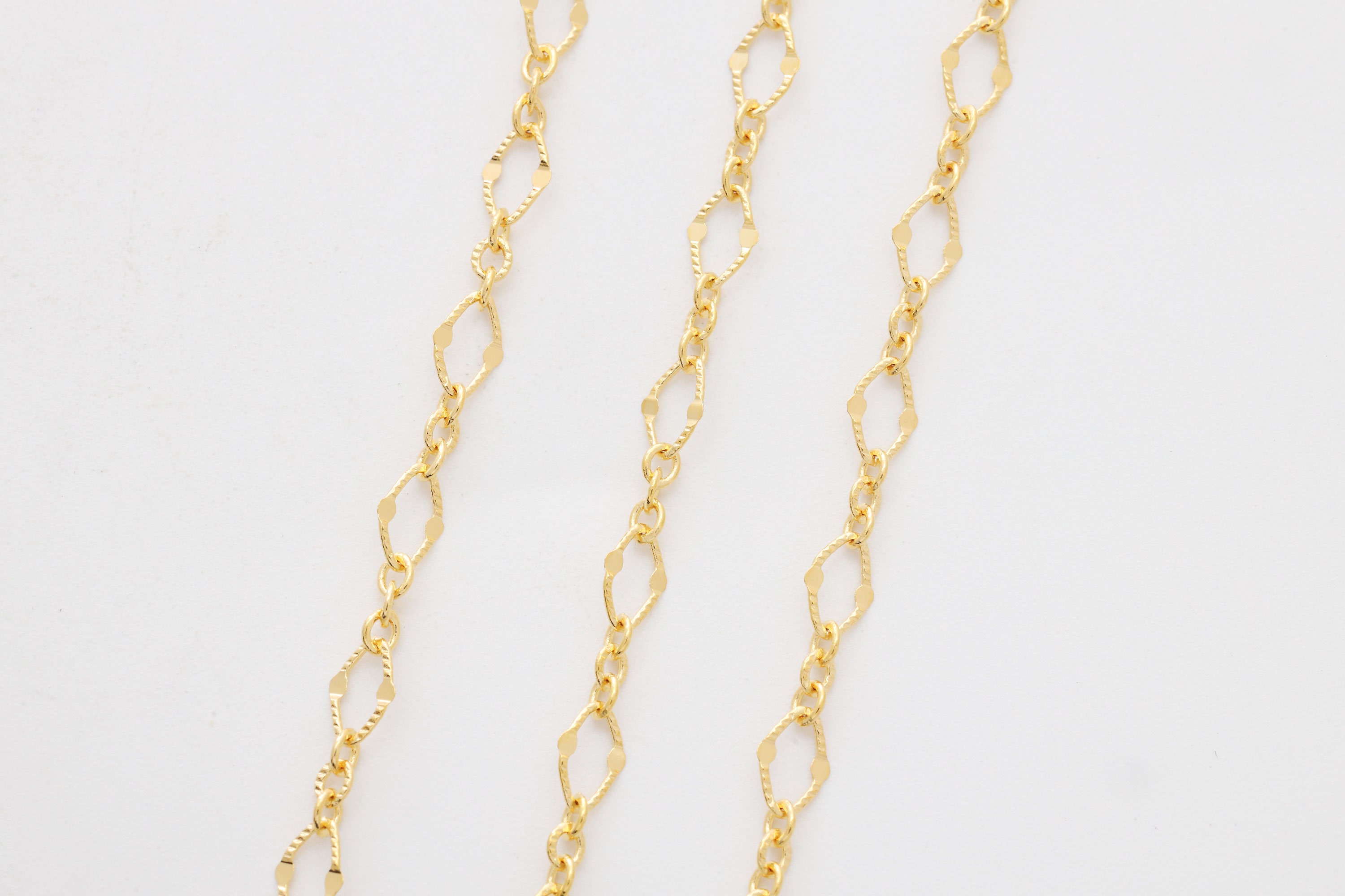 Lips Link Chain (2 Dots), Nickel Free, CJ23-08, 1m, 16K Gold
