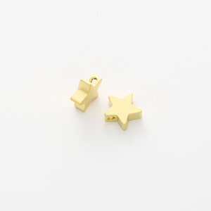 Encanto de la estrella, S19-G2, 30 piezas, 8 mm, colgante de la estrella, latón chapado en oro mate, fabricación de la joyería, encanto de la joyería, GY17-03
