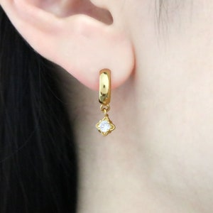 Mignon Rhombus Cubic Charm, N21-R3, 2 pcs, 5.5mm, Nickel free, Open link, 16K gold plated brass, Cubic Zirconia, Tiny Charm, Earring Charm