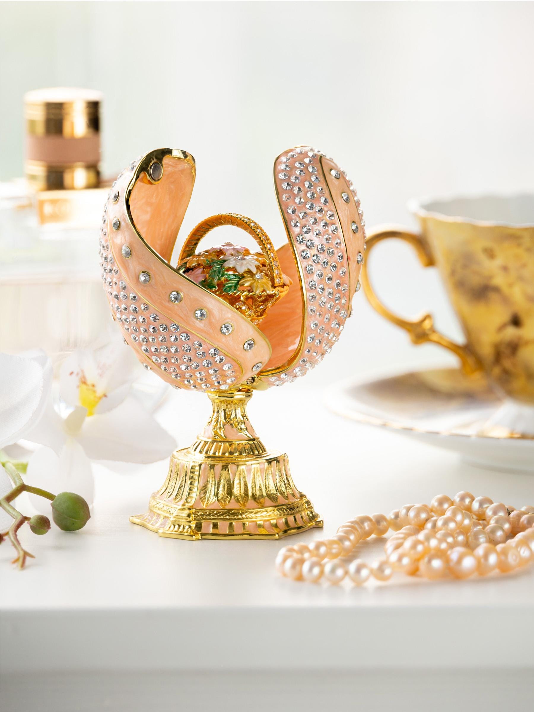 Boîte à Bijoux Oeuf Bouton De Rose Style Fabergé Avec Fleur