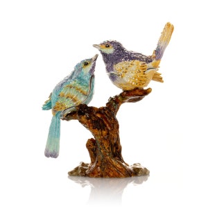 Zwei Vögel auf einem Ast Faberge Style Trinket Box Verziert mit Swarovski Kristallen Handgemacht von Keren Kopal