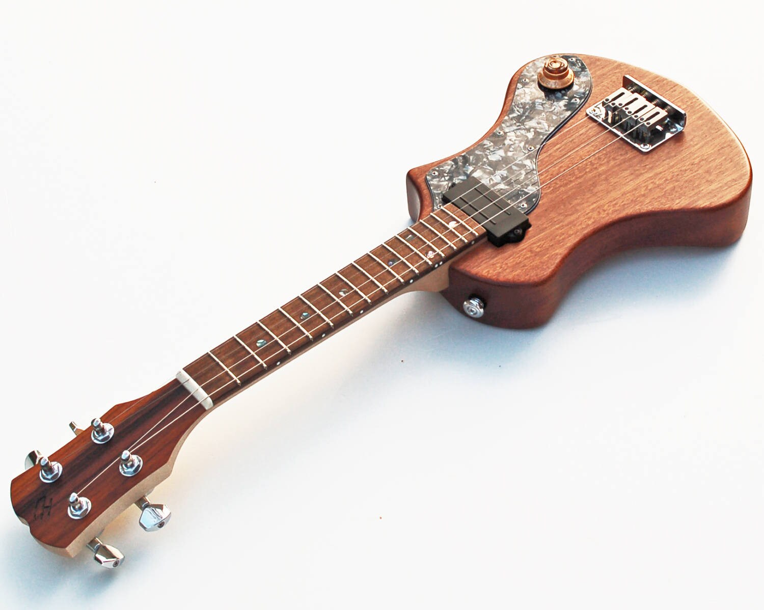 Solid body electric baritone ukulele