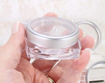 Clear plastic jars, set of 6 cosmetic jars, 6 paddles, 6 foam seals, bathroom stash jars, travel container make up jars with lids