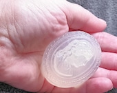 Luxury glycerin soap Cameo decorative soap, glycerin guest soap