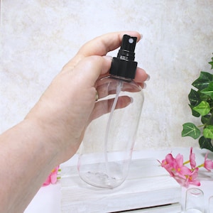 8 oz spray bottle, set of 2 clear plastic bottles, Boston Round empty black spray top bottles with fine spray mister