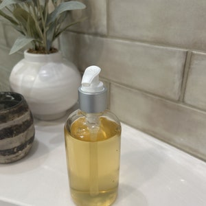 Black Sea Liquid Hand and Body Soap Vegan Bodywash Essential Oils Foaming Nourishing Aloe Arnica Chamomile Extract image 3