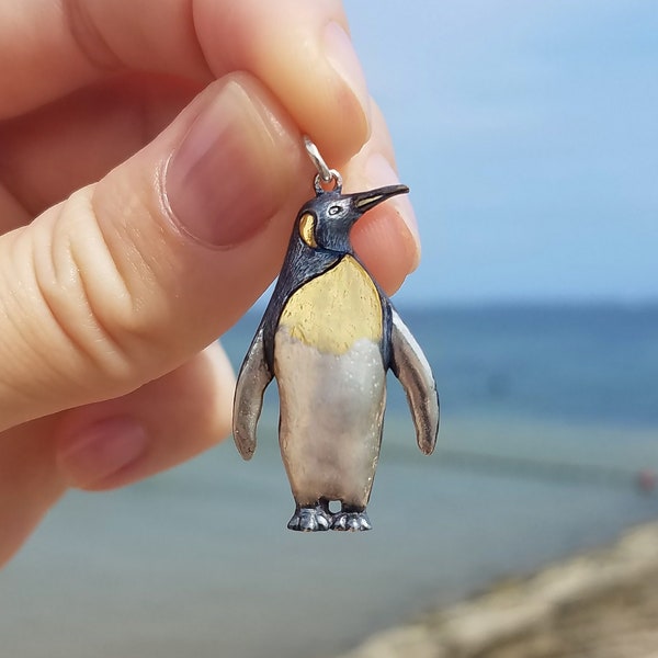 Königspinguin Anhänger mit Silberkette, Geschenk für Pinguinliebhaber, Antarktis Schmuck, Pinguin Halskette, Silber Polar Vogel Geschenk, Silber Pinguin