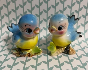 Bluebird Blue Bird Norcrest Lefton Salt and Pepper Shakers Ceramic