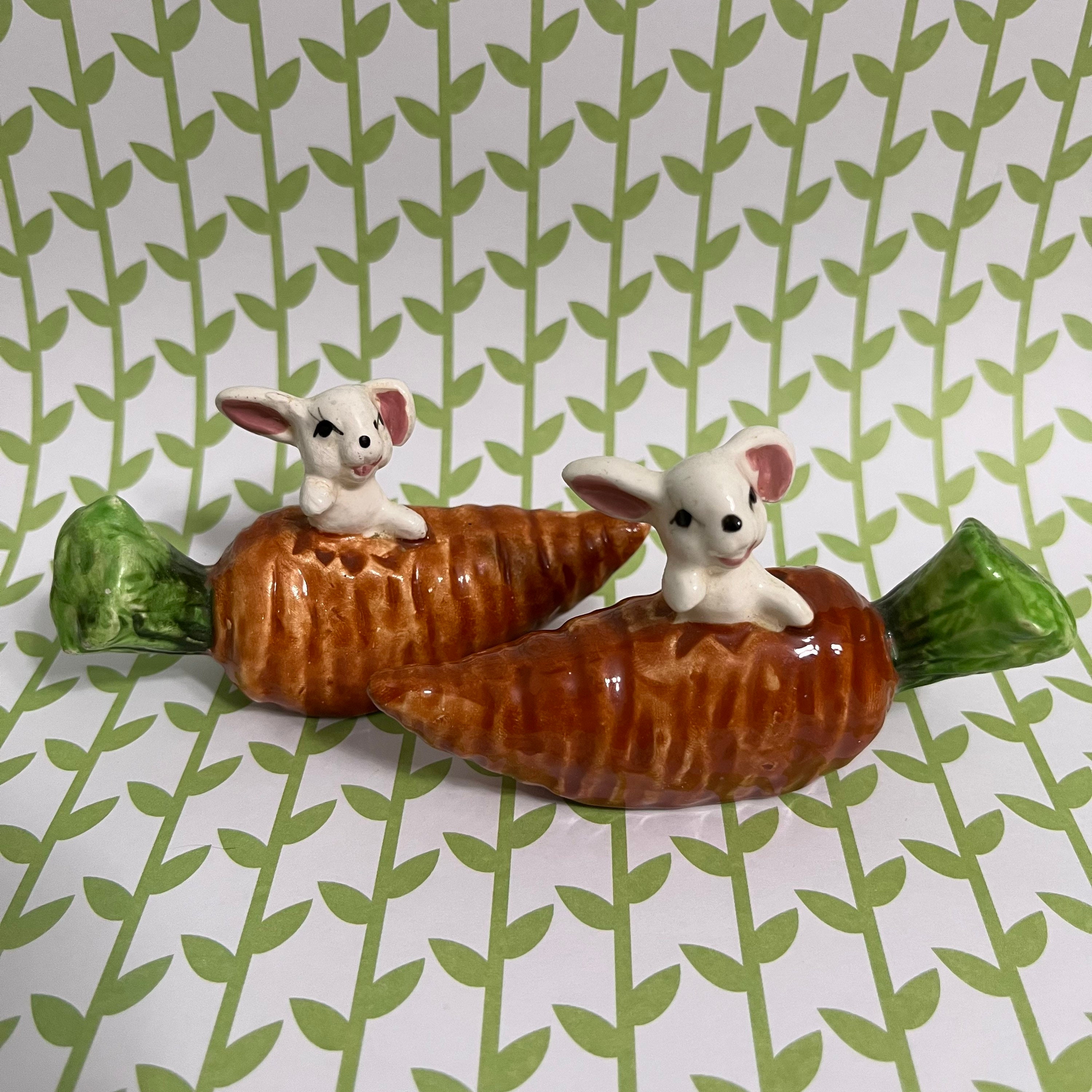 Mouse in Carrot Anthropomorphic Salt And Pepper Shakers Ceramic Made in Japan