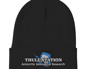 Thule Station Beanie – 南極研究刺繍入り帽子 – 映画『遊星からの物体X』にインスパイアされたデザイン