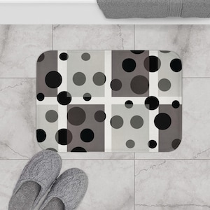 Geometric Bath Mat: Modern Circles and Squares Microfiber Rug