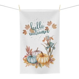 Hello Autumn Tea Towel: Decorative Pumpkin Kitchen Decor
