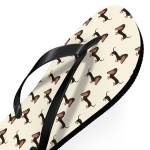 Chanclas Doxie Craze, chanclas Dachshund negras y tostadas, divertidas sandalias de verano, chanclas para todos los días para amantes de los Doxies, regalo para perros salchichas, lindas sandalias de playa