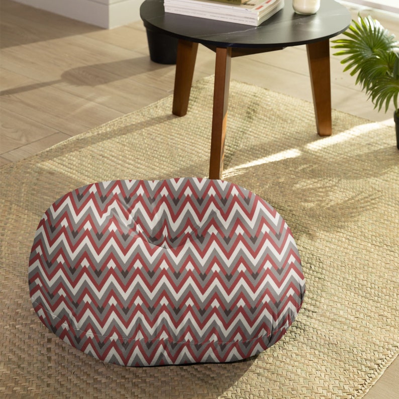 Red Chevron Allure Round Tufted Floor Pillow, Chevron Pattern Large Pillow Seating, Round Red