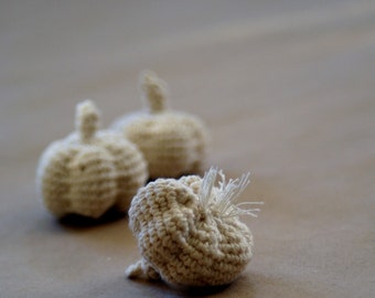 Garlic. Crocheted toy food. Crocheted spices- Play kitchen. Safe and friendly children's games. Kitchen decor. Autumn Harvest