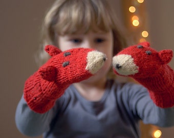 Fox mittens - Warm playful accessories for children - Children gift - Knitted fox gloves - Playful wool mittens in orange