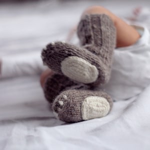 Neugeborenen Wollsocken - Gestrickte Babysocken aus Naturwolle - Verspielte Babysocken - Tier Füße Babysocken