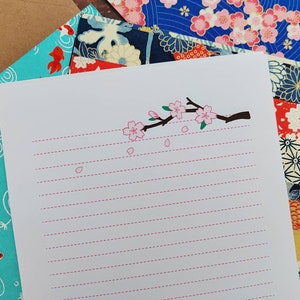 Sakura 2022 8 hojas de papel para escribir a mano tamaño A5. Juego de cartas con flores de cerezo japonesas. Lindo material de oficina rosa con motivos primaverales.