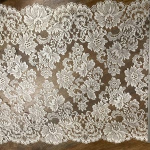 18&quot; Wide White Vintage Alencon Bridal Lace Trim Sold by the Yard #15475