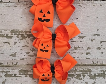 Pumpkin Hair Bow, Halloween Hair Bow, Jack-o-Lantern Bow, Embroidered Hair Bow, Halloween Accessories