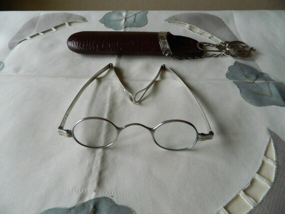 Antique Solid Silver Leather Chatelaine Glasses C… - image 8