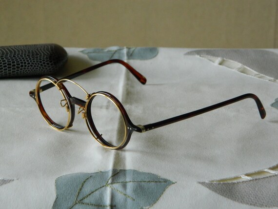 Vintage glasses london hotsell