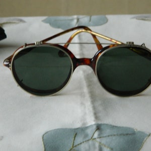 Tue Vintage Rare Acetate Panto Quadra Framed Eyeglasses. With Clip on sunglasses. Made in England. 30&#39;s.-40&#39;s. Exc*****