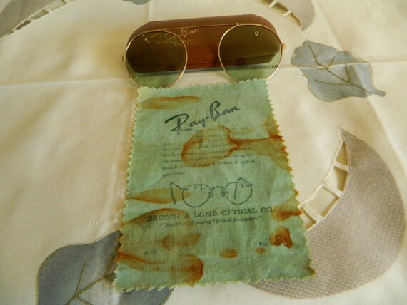 True Vintage Rare B&L Ray Ban Clip On Sunglasses … - image 7