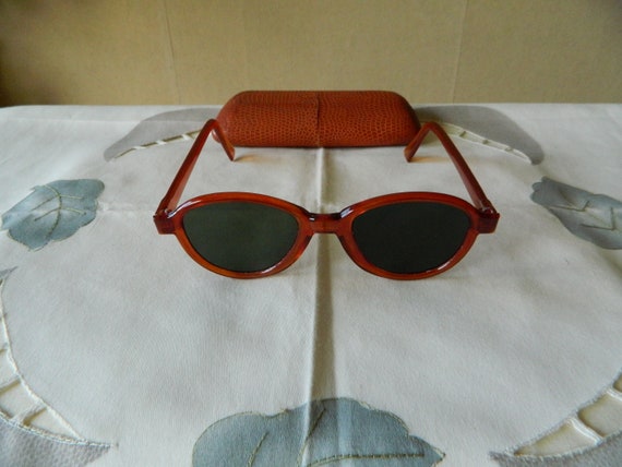 Tue Vintage Rare  Panto Round Framed Sunglasses. … - image 4