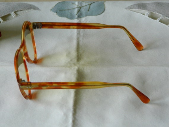 True Vintage Rare Tortoise Shell Effect Hand Made… - image 6