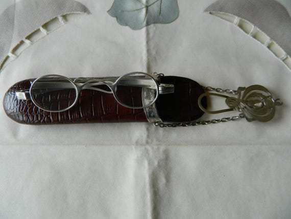 Antique Solid Silver Leather Chatelaine Glasses C… - image 2