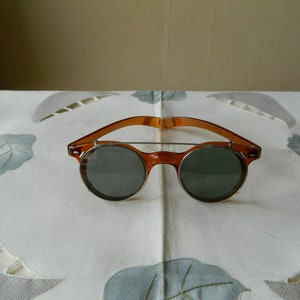 True Vintage Rare Panto Round Eyeglasses Frame Paddle Arms With GF Clip on Sunglasses. Made in England.50&#39;s Exc*****