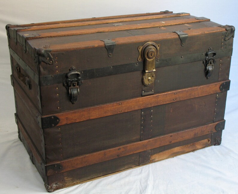 1900s Antique Steamer Trunk Large TurnoftheCentury Canvas Etsy