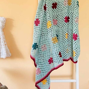 Garden Posy Granny Afghan Crochet Pattern; PDF Download Only; Granny Square Blanket Pattern; Spring Home Décor