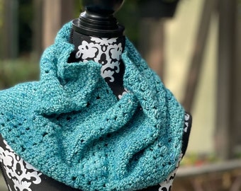 The Ella Granny Stitch Cowl Crochet Pattern; PDF Download Only; Granny Stitch and Seed Stitch Cowl; Women's Accessory Crochet Pattern