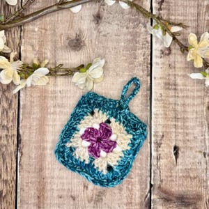 Granny Square Earbuds Case | Music to My Ears Cozy | Digital Downlaadable Pattern PDF imagen 2