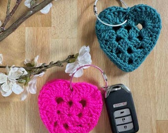 Granny Square Heart Keychain - Crochet Weekend Project; PDF Download Only; Granny Square Crochet Pattern; Crochet Pattern for Bag Charm