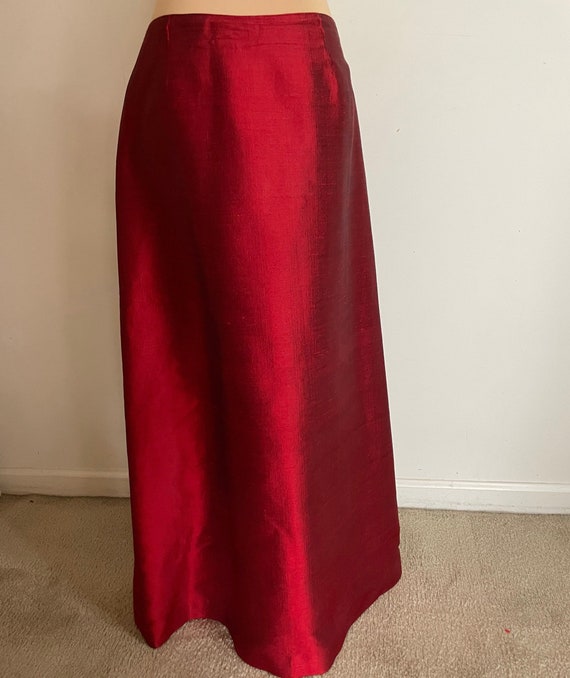 Beautiful Red Silk or Blend Skirt in Medium Size … - image 2