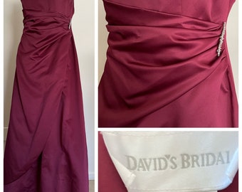 Stunning Davids Bridal Plum Burgundy 