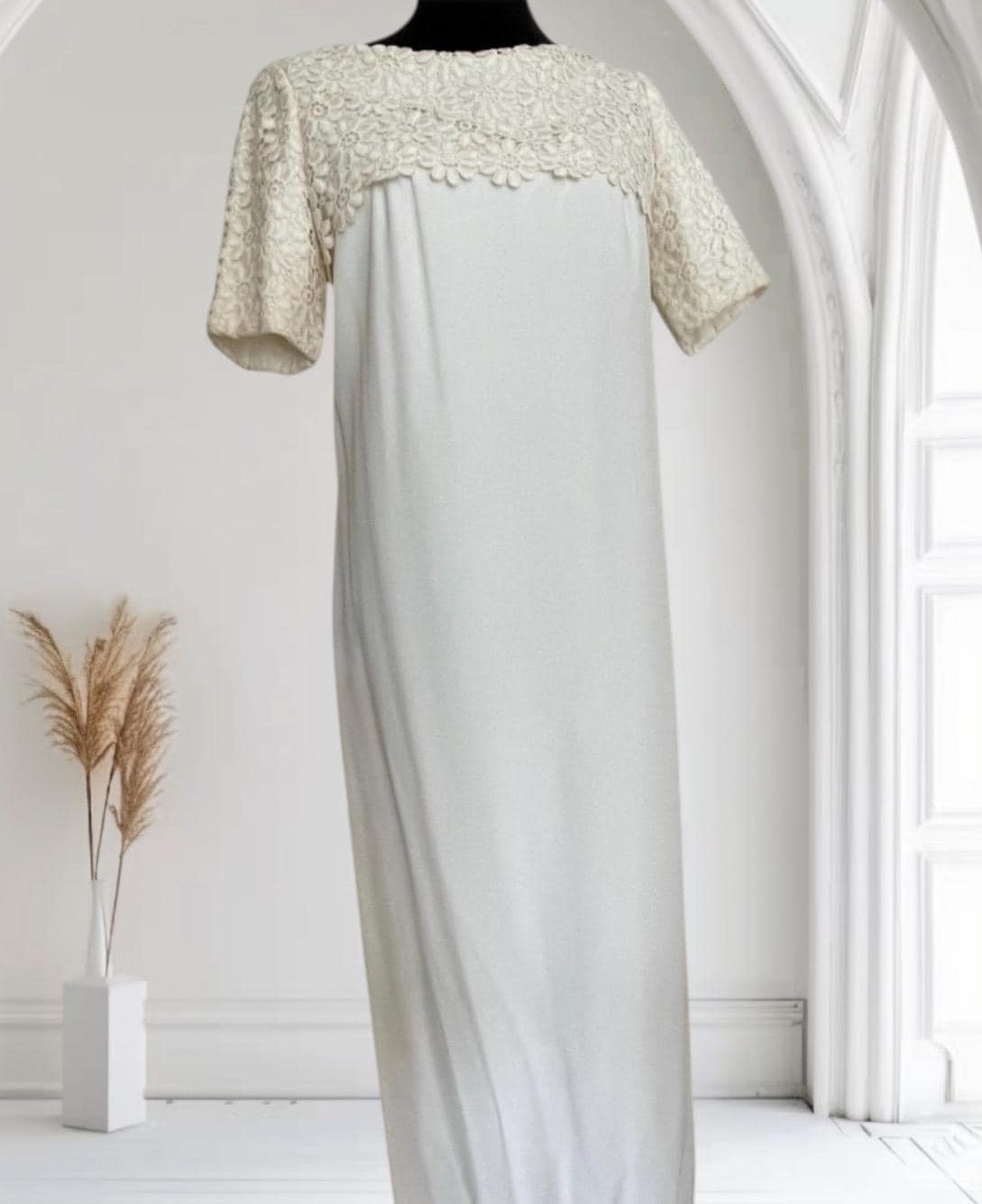 white lace empire waist dress A-Line V-Neck Sleeveless Empire Lace Appliques Tulle Wedding Dress –  Movousdress