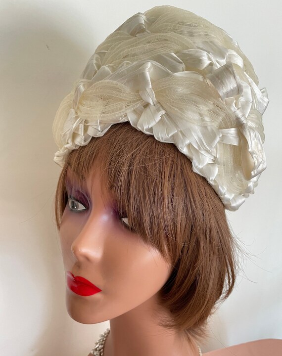 60s Couture Vintage White Straw Beehive Style Hat… - image 9